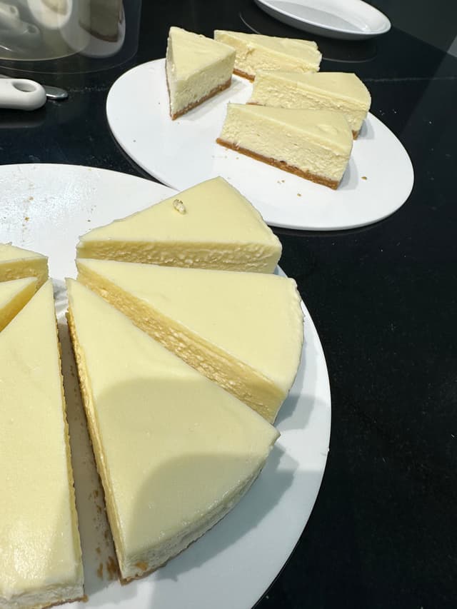Eggless New York style plain cheesecake